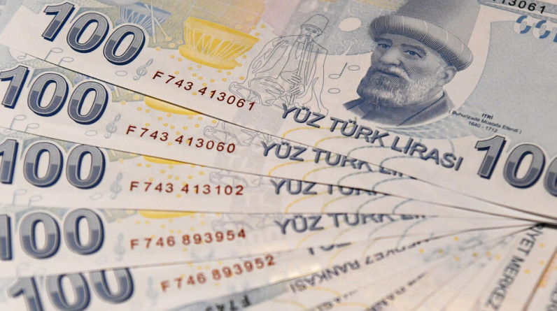 وزير الخزانة التركي: فترات التضخم الأولى "حلوة"